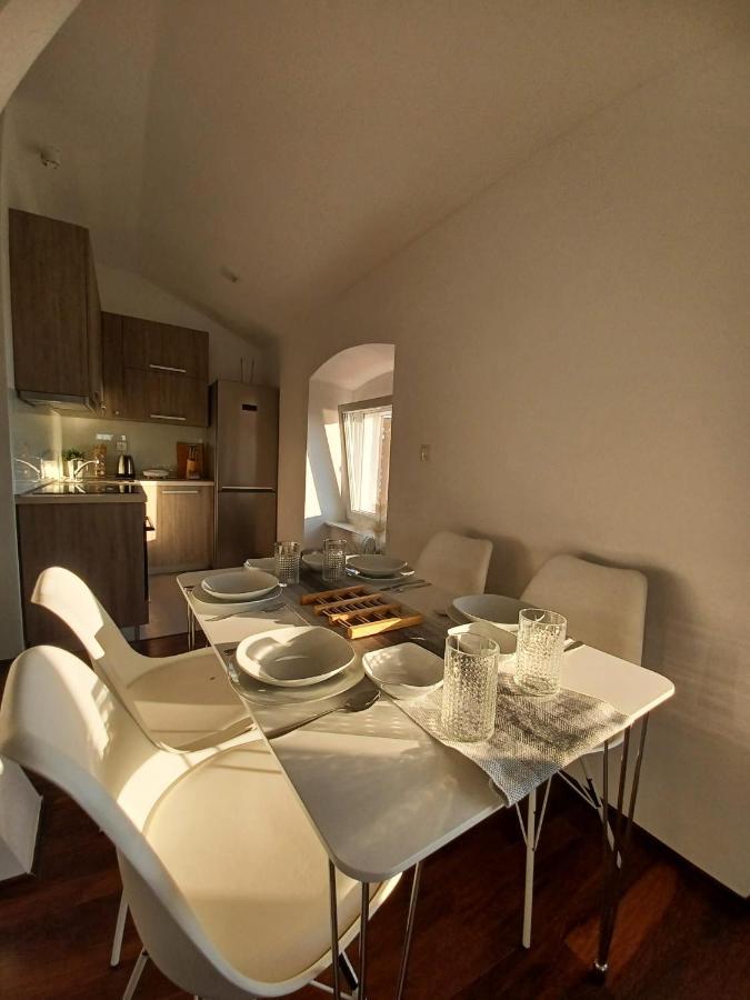 Niko 1 Apartment Mali Losinj Exterior photo